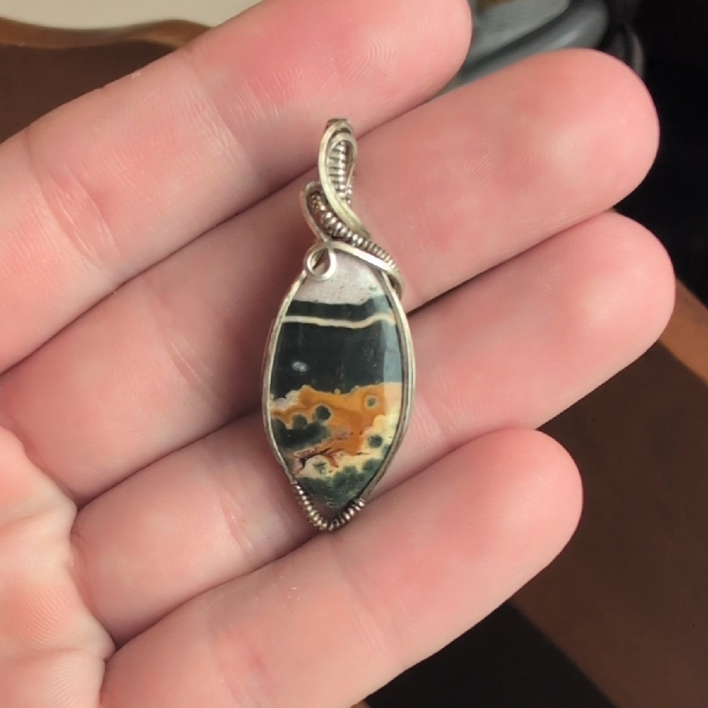 Elegant Silver and Multicolor Pendant